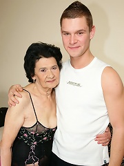 This granny gets fucked by her boy toy